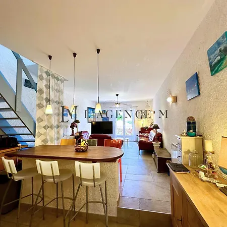 Holiday home Maison De Village Typique Bord De *